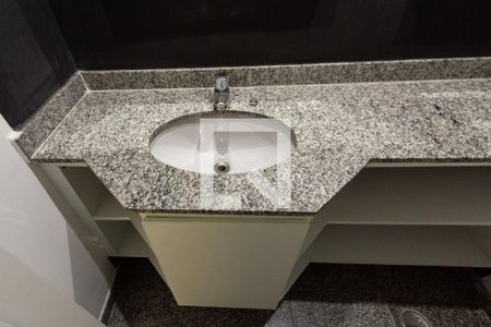 Lavabo de apartamento para alugar com 3 quartos, 103m² em Moema, São Paulo