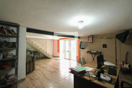 Casa à venda com 400m², 4 quartos e 8 vagasPorão