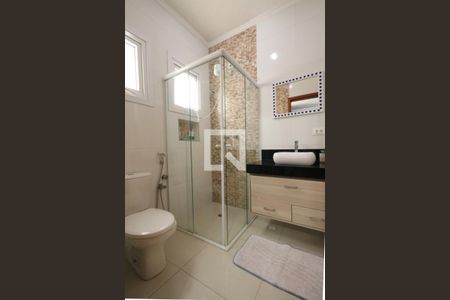 Casa à venda com 400m², 4 quartos e 8 vagasBanheiro da Suíte 1