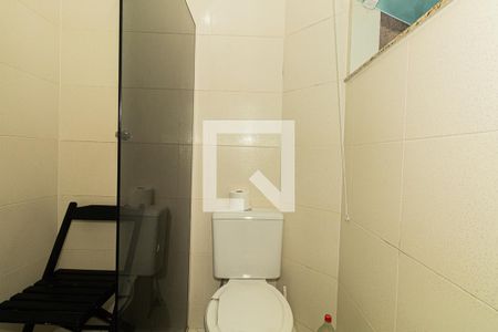 Casa à venda com 87m², 2 quartos e 1 vaga Casa à venda com 87m², 2 quartos e 1 vagaBanheiro de Serviço