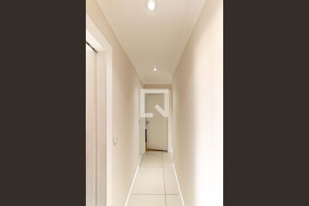 Corredor de apartamento à venda com 3 quartos, 110m² em Vila Nova Conceição, São Paulo