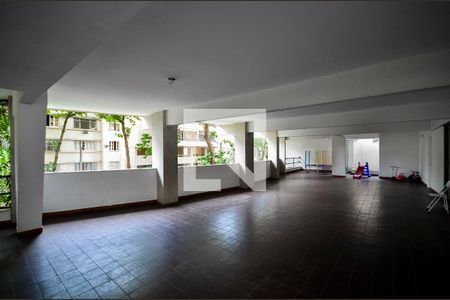 Apartamento à venda com 130m², 3 quartos e 2 vagasÁrea comum - Playground