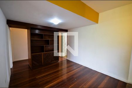 Apartamento à venda com 130m², 3 quartos e 2 vagasSala