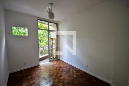 Apartamento à venda com 130m², 3 quartos e 2 vagasSuíte