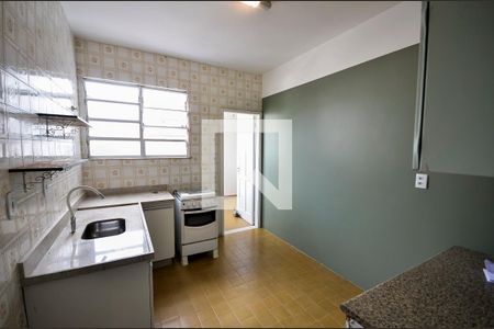 Apartamento à venda com 130m², 3 quartos e 2 vagasCozinha