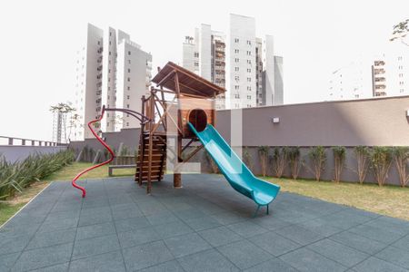 Apartamento à venda com 76m², 2 quartos e 2 vagas Apartamento à venda com 76m², 2 quartos e 2 vagasÁrea comum - Playground