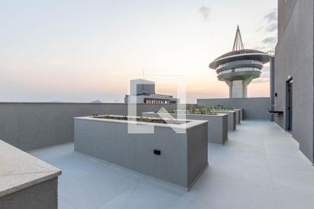 Apartamento à venda com 76m², 2 quartos e 2 vagas Apartamento à venda com 76m², 2 quartos e 2 vagasRooftop