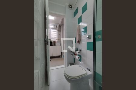 Apartamento à venda com 102m², 2 quartos e 2 vagasBanheiro da Área de Serviço