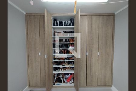 Apartamento à venda com 102m², 2 quartos e 2 vagasArmário da Área de Serviço