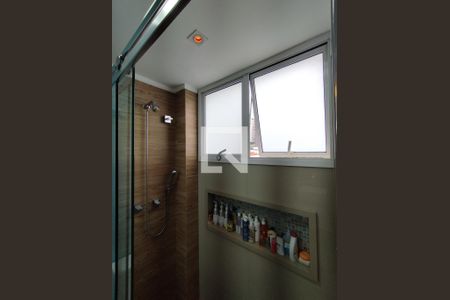 Apartamento à venda com 102m², 2 quartos e 2 vagasBanheiro da Suíte