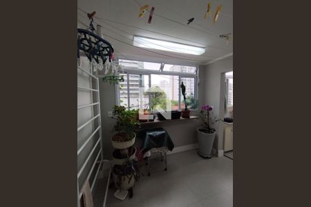 Apartamento à venda com 102m², 2 quartos e 2 vagasVista da Rua