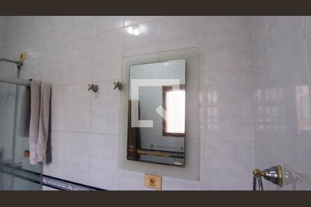 Casa à venda com 220m², 3 quartos e 2 vagasBanheiro