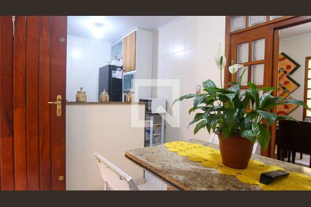 Casa à venda com 220m², 3 quartos e 2 vagasCozinha