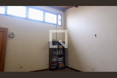 Casa à venda com 220m², 3 quartos e 2 vagasQuarto 4