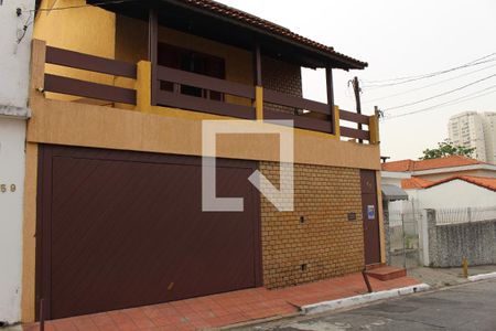 Casa à venda com 220m², 3 quartos e 2 vagasFachada