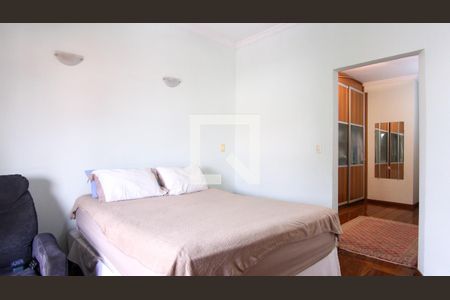 Casa à venda com 220m², 3 quartos e 2 vagasQuarto 3