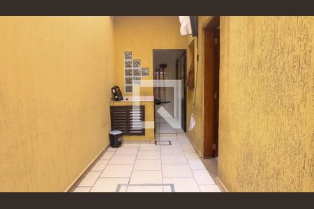 Casa à venda com 220m², 3 quartos e 2 vagasArea de serviço