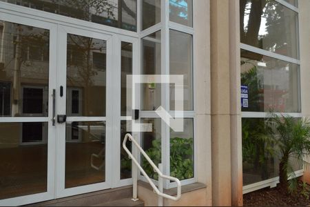 Studio para alugar com 35m², 1 quarto e sem vagaFachada + Plaquinha