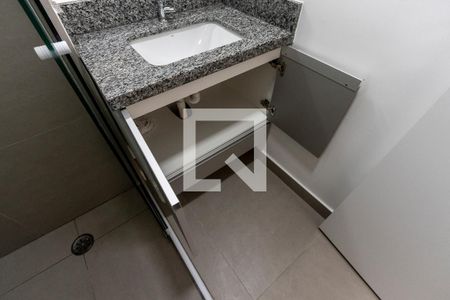 Apartamento para alugar com 63m², 2 quartos e sem vagaBanheiro 