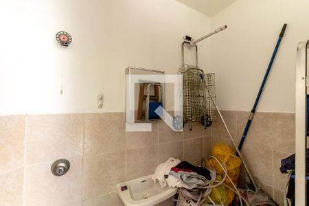 Casa à venda com 161m², 3 quartos e 2 vagas Casa à venda com 161m², 3 quartos e 2 vagasÁrea de Serviço