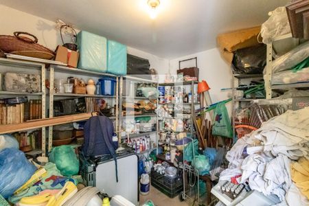 Casa à venda com 161m², 3 quartos e 2 vagas Casa à venda com 161m², 3 quartos e 2 vagasÁrea de Serviço