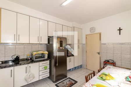 Casa à venda com 161m², 3 quartos e 2 vagas Casa à venda com 161m², 3 quartos e 2 vagasCozinha
