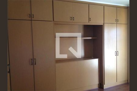 Casa à venda com 4 quartos, 300m² em Jardim Bonfiglioli, São Paulo