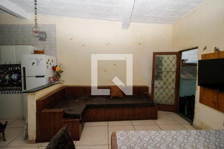 Sala  de casa à venda com 2 quartos, 110m² em Colégio Batista, Belo Horizonte