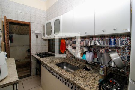 Casa à venda com 110m², 2 quartos e 2 vagas Casa à venda com 110m², 2 quartos e 2 vagasCozinha