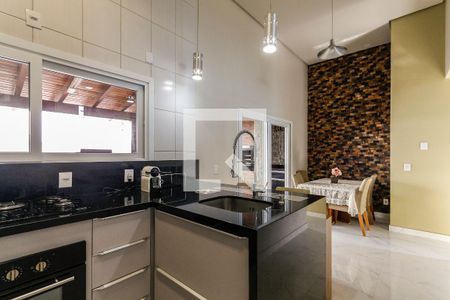 Casa à venda com 244m², 3 quartos e 2 vagasCozinha