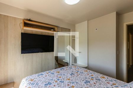 Casa à venda com 244m², 3 quartos e 2 vagasSuíte