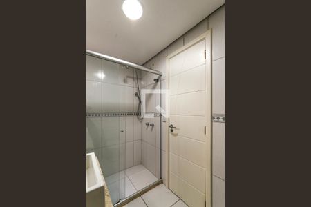 Casa à venda com 244m², 3 quartos e 2 vagasBanheiro Social