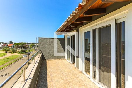 Casa à venda com 244m², 3 quartos e 2 vagasTerraço