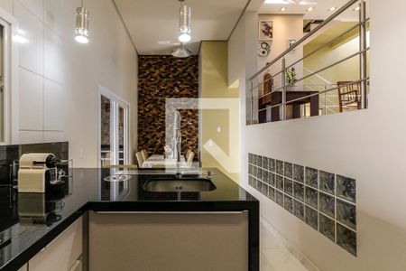 Casa à venda com 244m², 3 quartos e 2 vagasCozinha