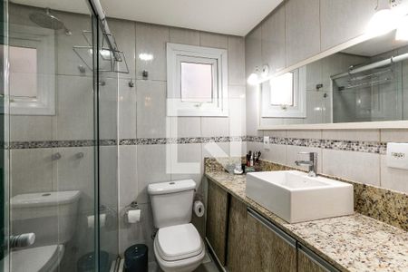 Casa à venda com 244m², 3 quartos e 2 vagasBanheiro da Suíte