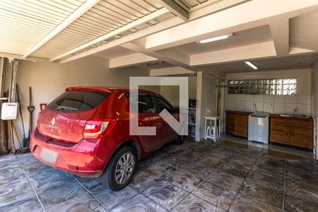 Casa à venda com 244m², 3 quartos e 2 vagasGaragem