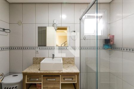 Casa à venda com 244m², 3 quartos e 2 vagasBanheiro Social