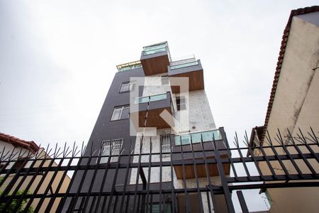 Apartamento para alugar com 90m², 2 quartos e 1 vagaFachada