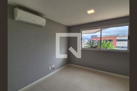 Apartamento para alugar com 130m², 4 quartos e 3 vagas Apartamento para alugar com 130m², 4 quartos e 3 vagasSuite
