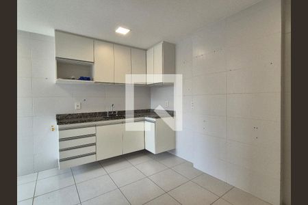 Apartamento para alugar com 130m², 4 quartos e 3 vagas Apartamento para alugar com 130m², 4 quartos e 3 vagasCozinha