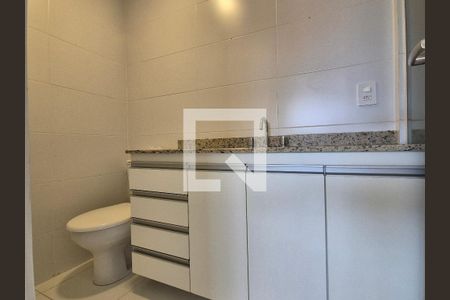 Apartamento para alugar com 130m², 4 quartos e 3 vagas Apartamento para alugar com 130m², 4 quartos e 3 vagasBanheiro da Suíte