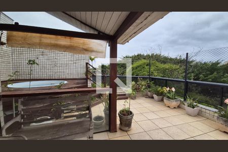 Apartamento à venda com 369m², 5 quartos e 2 vagasVaranda