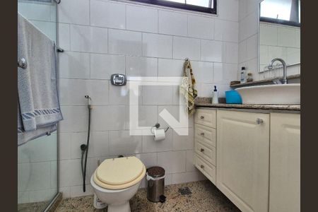 Apartamento à venda com 369m², 5 quartos e 2 vagasBanheiro da Suíte 3