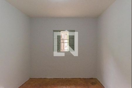 Casa à venda com 250m², 3 quartos e 3 vagas Casa à venda com 250m², 3 quartos e 3 vagasCasa 2- Quarto