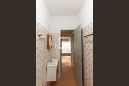 Casa à venda com 250m², 3 quartos e 3 vagas Casa à venda com 250m², 3 quartos e 3 vagasCasa 2- Banheiro