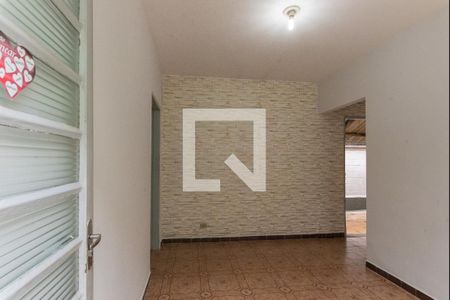 Casa à venda com 250m², 3 quartos e 3 vagas Casa à venda com 250m², 3 quartos e 3 vagasCasa 2- Sala