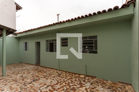 Casa à venda com 250m², 3 quartos e 3 vagas Casa à venda com 250m², 3 quartos e 3 vagasCasa 2- Fachada