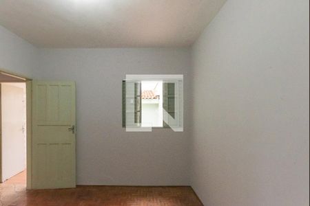 Casa à venda com 250m², 3 quartos e 3 vagas Casa à venda com 250m², 3 quartos e 3 vagasQuarto 3