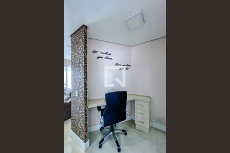 Apartamento para alugar com 78m², 2 quartos e 2 vagasEscritório