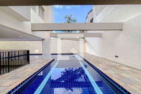 Apartamento à venda com 65m², 2 quartos e 1 vagaÁrea comum - Piscina